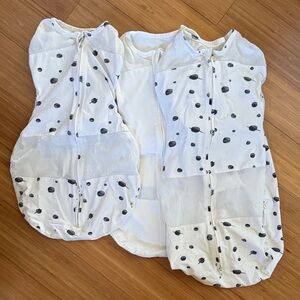 Set of 3 Happiest Baby swaddles